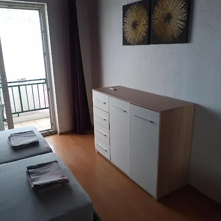 Daire Panorama Sea View H *